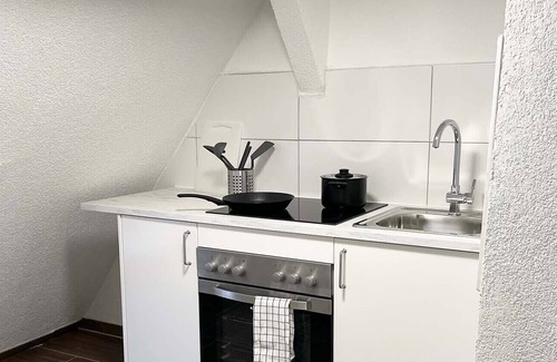 Bad Rappenau Apartment | Hn02 - Ferienwohnung mit Balkon und Dachterrasse in Bad Rappenau bei Heilbronn, 40 qm, 1 Schlafzimmer, Max. 3 Personen