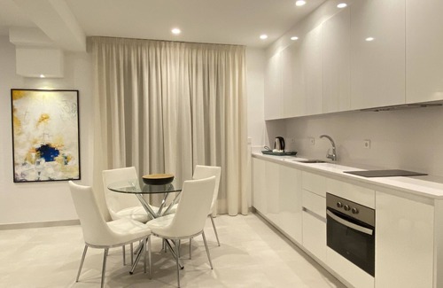 Centro - Sagrario Apartment | Premier HNN Granada: Guest Rated 10/10, Family Friendly Stay