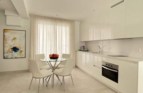 Centro - Sagrario Apartment | Premier HNN Granada: Guest Rated 10/10, Family Friendly Stay