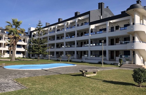Quiaios Apartment | Beachfront HNP Apartment with Spa & Breakfast near Quiaios