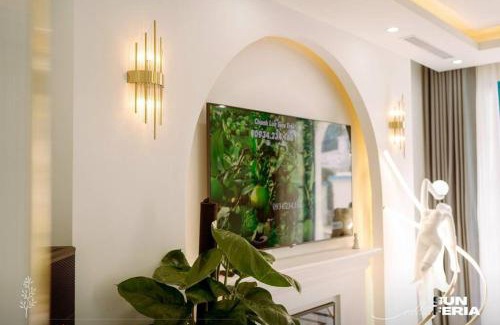 Bai Chay Villa | Hoài An Villa: Oceanfront Retreat Just Steps from the Beach