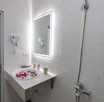 Dong Anh Hotel | Pet-Friendly HOÀNG GIA Hotel ĐÔNG ANH with Top Reviews