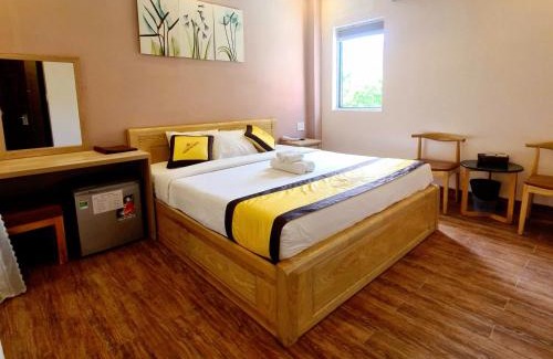 Con Son Hotel | Oceanfront Hoàng Gia Hotel Côn Đảo with Kitchen Amenities