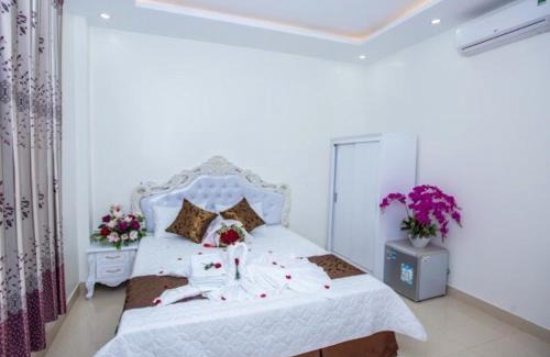 Son La Hotel | Discover Khách Sạn Hoàng Gia: Breakfast Included Awaits