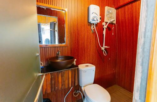 Da Lat Cabin | Discover Hoàng Gia Trang: Pet-Friendly Retreat with Spa