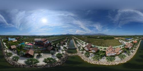 Ham Thuan Nam Hotel | Hoàng Long Tropical Farmstay