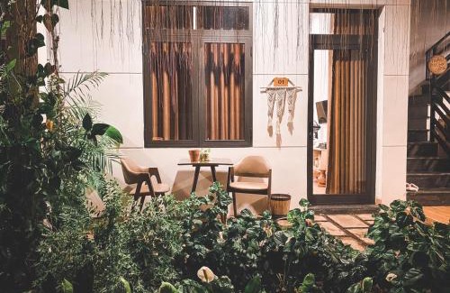 Tuy An Hotel | Oceanfront Comfort at Hoàng Ngọc's House - Rated 9/10