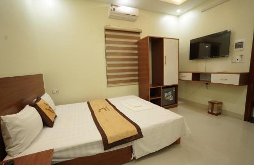 Sam Son Apartment | Discover Comfort at HOẰNG MINH HOTEL with Ocean Views