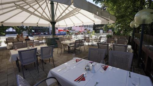 Bruck an der Grossglocknerstrasse Hotel | Relaxing Retreat at Hotel LukasMayr with Spa & Hot Tub