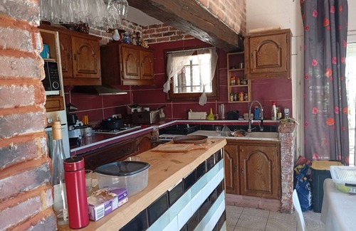 Saint-Hippolyte House | Holiday Home 'Avec Piscine 12 Personnes' with Private Pool, Shared Terrace and Wi-Fi