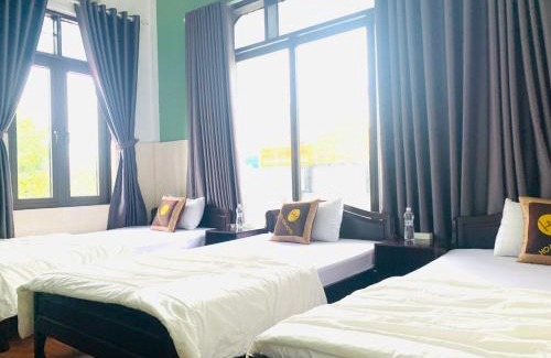 Dong Hoi House | Cozy Hoa Mai Hotel: Family-Friendly with Kitchen Amenities