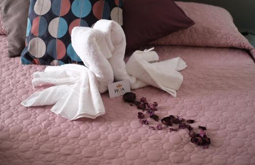 Aversa House | Experience Hoa Suites: Highly Rated with Family-Friendly Perks