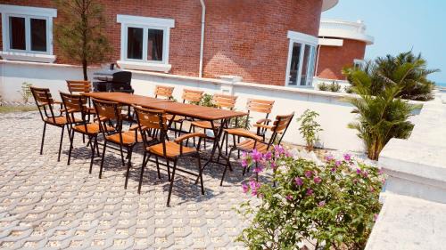 Nghi Xuan Apartment | Discover Hoa Tiên Paradise Golf & Resort with Pool Access