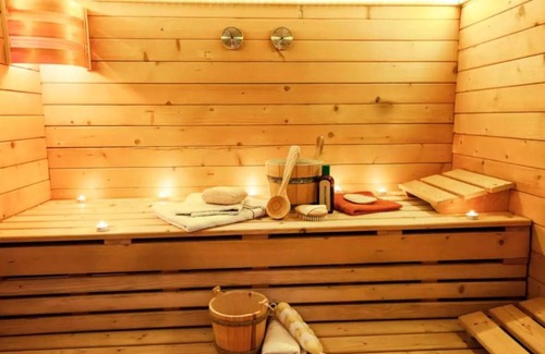 Kim Boi Hotel | Discover Hoa Viên Hotel - Premier Stay at Suối Khoáng Kim Bôi