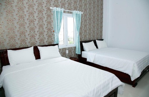 Tuy Phong Hotel | Welcoming Hoang Dang Hotel: Breakfast & Accessibility Included