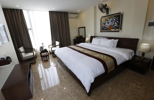 Dong Van Hotel | Experience Comfort at Hoang Ngoc Hotel with Breakfast & More