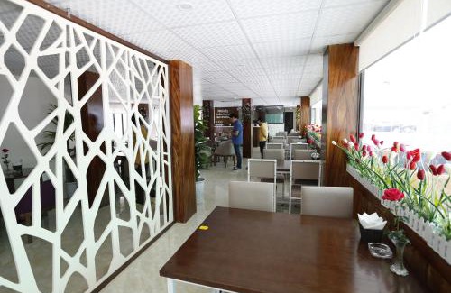 Dong Van Hotel | Experience Comfort at Hoang Ngoc Hotel with Breakfast & More