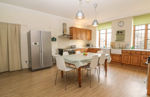 Chiddingstone Hoath Cottage | Pet-Friendly Hoath House: Ideal Holiday Cottage Retreat