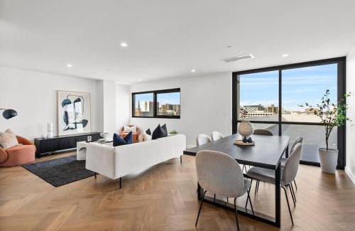 Hobart Central Business District Apartment | Exquisite Hobart CBD Roof Top Penthouse - Guest Rated 9.8