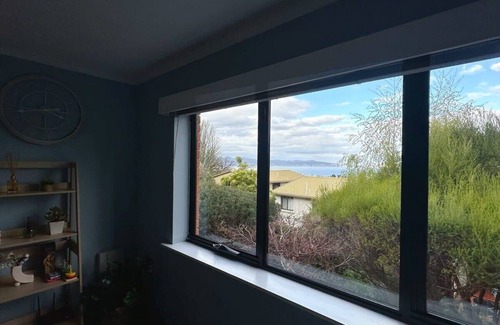 Hobart Central Business District Apartment | Exceptional Hobart Horizons Hideout Near CBD with Kitchen