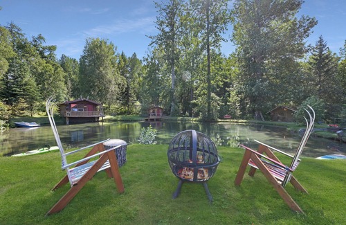 Hope Cabin | Cozy Hobbit Hole Cabin: A Unique Retreat in Hope, Alaska