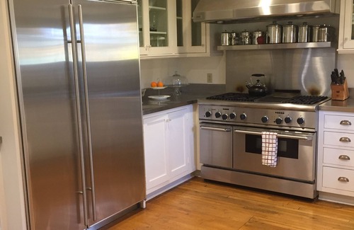 Skaneateles House | Experience Hobbit Hollow House: Family-Friendly Getaway