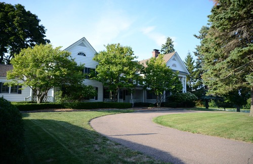 Skaneateles House | Experience Hobbit Hollow House: Family-Friendly Getaway