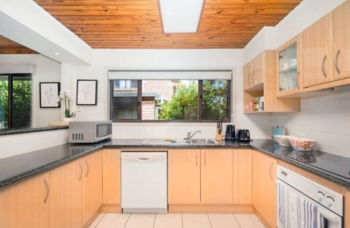 Robertson House | Enchanting Hobbit House Inspired 4BR Fairytale Cottage