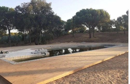 Vale de Mulheres House | Quinta Alada: Unique Hobbit House with Spa & Breakfast