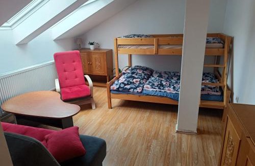 Strazisko Apartment | Budget-Friendly Stay at Hobití doupě: Family Friendly Retreat