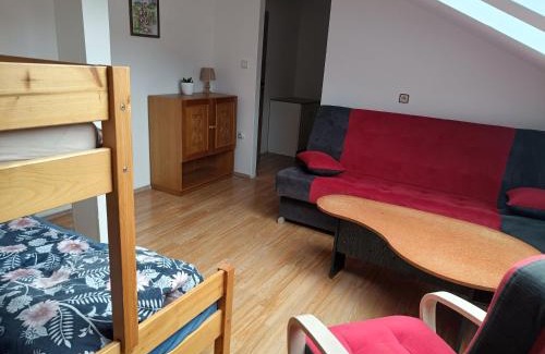 Strazisko Apartment | Budget-Friendly Stay at Hobití doupě: Family Friendly Retreat