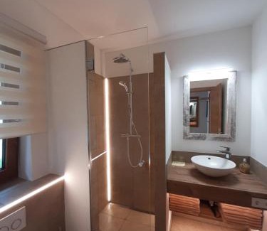 Rauris Apartment | Discover Hochalmbahnen Chalets Rauris: Family-Friendly Retreat