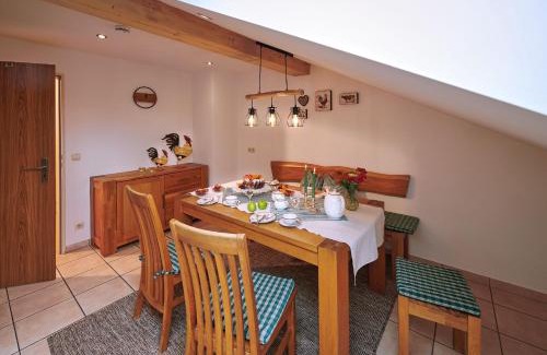 Siegsdorf Apartment | Hochgallinger Hof: Family-Friendly Reiterhof with Ocean Views