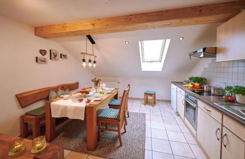 Siegsdorf Apartment | Hochgallinger Hof: Family-Friendly Reiterhof with Ocean Views