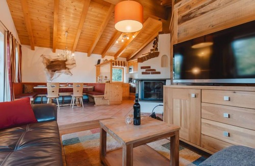 Hochkrimml House | Scenic Hochkrimml 2 with Spa and Lake View Amenities
