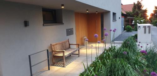 Malschendorf Apartment | Hochlandappartement: Highly Rated 4-Star Retreat Awaits