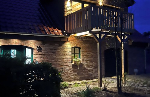 Straelen Apartment | Modern Retreat for 2-6 Guests in Scenic Location with Balcony