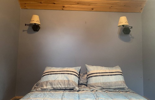 Logan Cabin | Discover Hocking Hideaway: Your Cozy Retreat in Nature