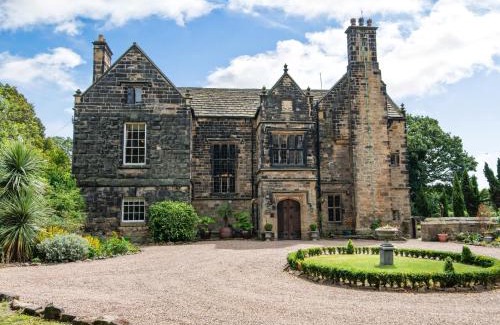 Barnsley House | Discover Comfort at Hodroyd Hall - Pet and Child Friendly