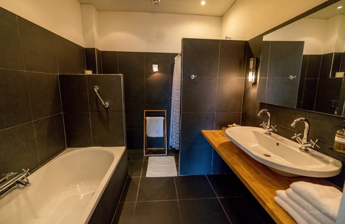 Deldenerbroek Bed & Breakfast | Top-Rated Hoeve de Haar B&B with Kitchen & Family Amenities