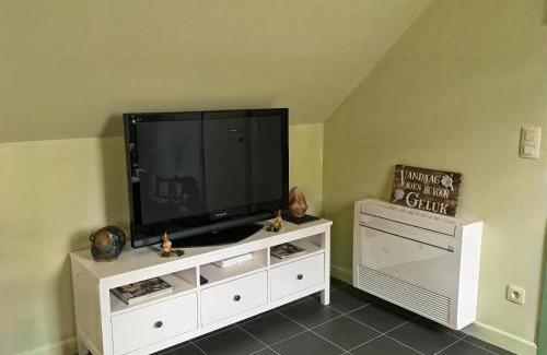 Geetbets Apartment | Reconnect with Nature at Hoeve Hulsbeek - Guest Rated 9.8