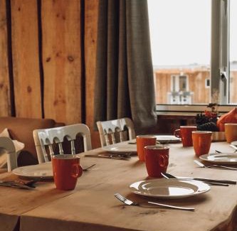 Heythuysen Ski Chalet | Hoeve Twente - De Torenvalk