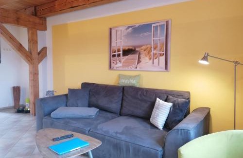 Meschendorf Apartment | Hof am Meer "Seemöwe": Family and Pet-Friendly Retreat