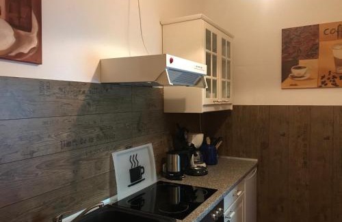 Bad Fallingbostel Apartment | Cozy Hof Düshop: Pet-Friendly Oceanfront Retreat
