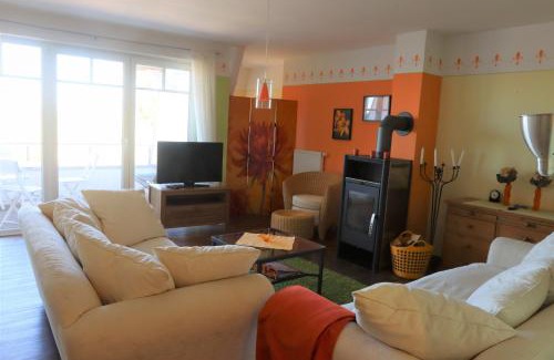 Gueby Apartment | Hof Eckhorst: Family-Friendly Retreat with Hot Tub Access