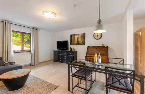 Gammelsbach Apartment | Hof Helmenhube 2: Pet-Friendly Retreat with Top Reviews