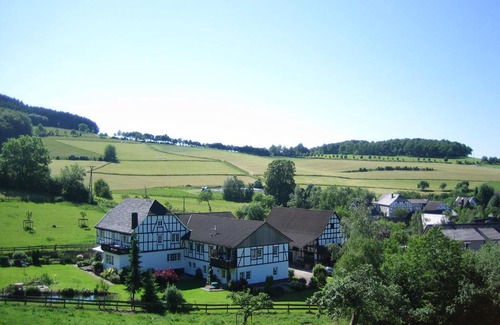 Attendorn Apartment | Hof Hesse: Child-Friendly Retreat with Top Ratings