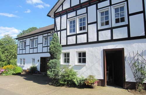 Attendorn Apartment | Hof Hesse: Child-Friendly Retreat with Top Ratings