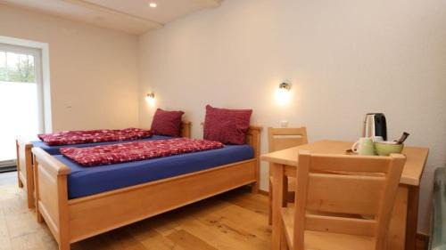 Loffingen Apartment | Discover Hof Stallegg: Pet-Friendly Retreat for Families
