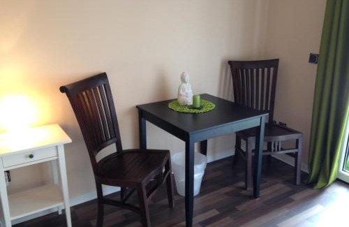 Tossens Hotel | Cozy Hof von Oldenburg: Family-Friendly & Accessible Stay